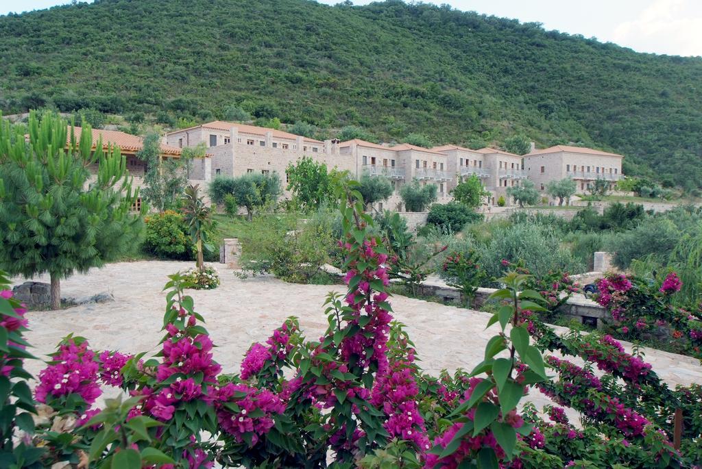 Smyros Resort Poúlithra 외부 사진
